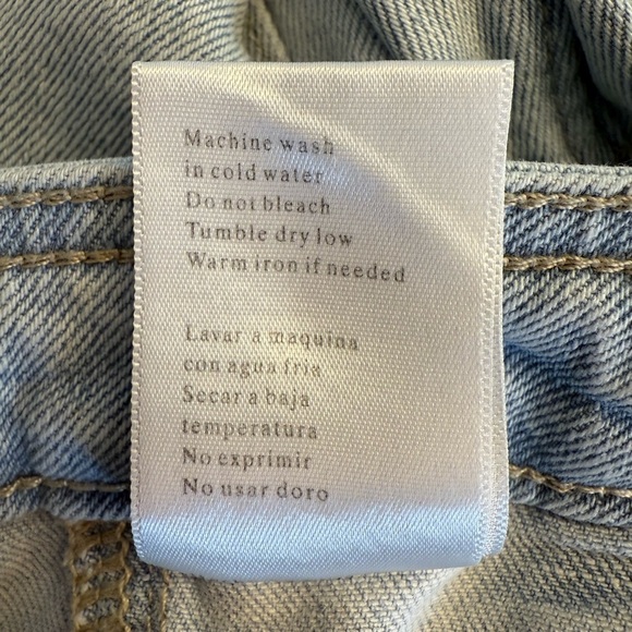 KanCan Cargo Style Lightwash Denim Crop Jeans Size 27 - Picture 7 of 11